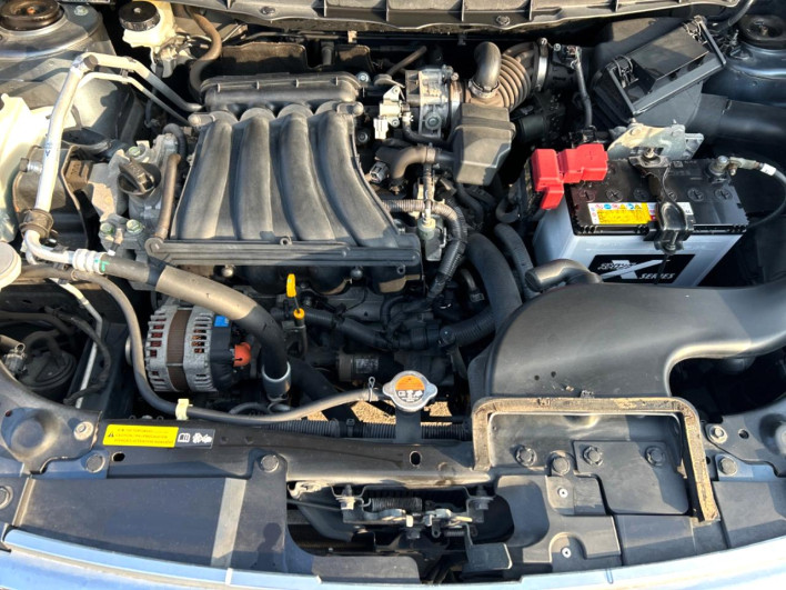 2012 Nissan X-Trail DBA-NT31 (UW-6a0931a909fc6)[4]