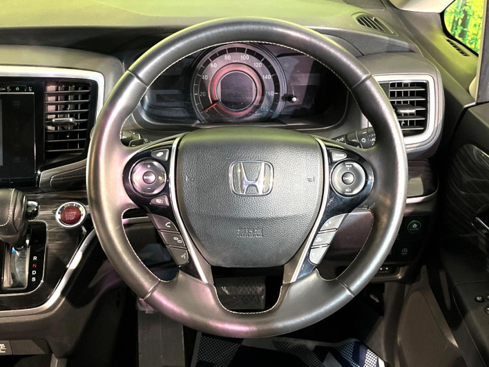 2013 Honda Odyssey DBA-RC1 (UW-6a0931ae7c94d)[6]