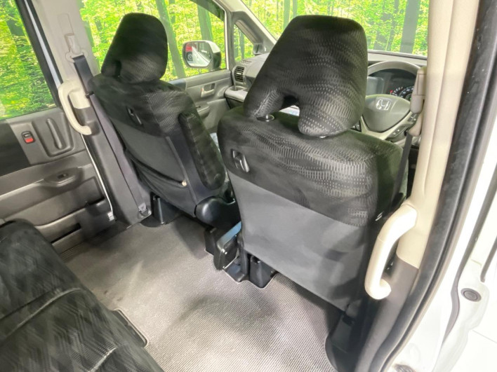 2012 Honda Step Wagon DBA-RK2 (UW-6a0931af5c3c8)[29]