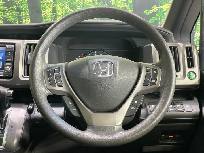 2012 Honda Step Wagon DBA-RK2 (UW-6a0931af5c3c8)[28]