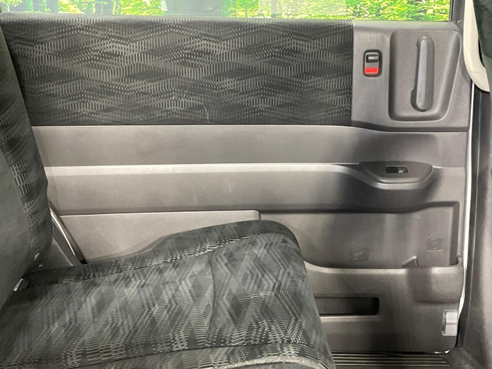 2012 Honda Step Wagon DBA-RK2 (UW-6a0931af5c3c8)[6]