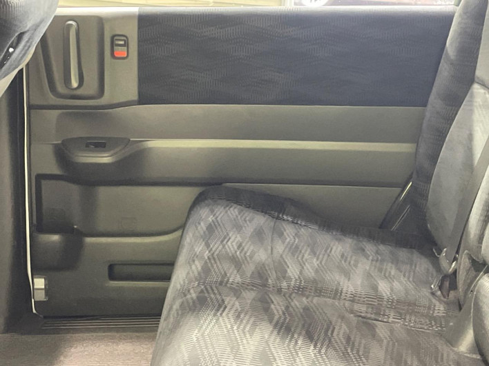 2012 Honda Step Wagon DBA-RK2 (UW-6a0931af5c3c8)[7]