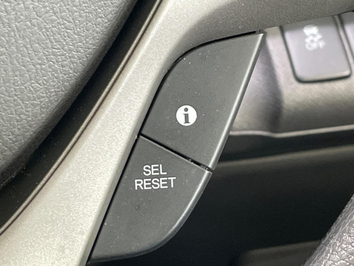 2012 Honda Step Wagon DBA-RK2 (UW-6a0931af5c3c8)[14]