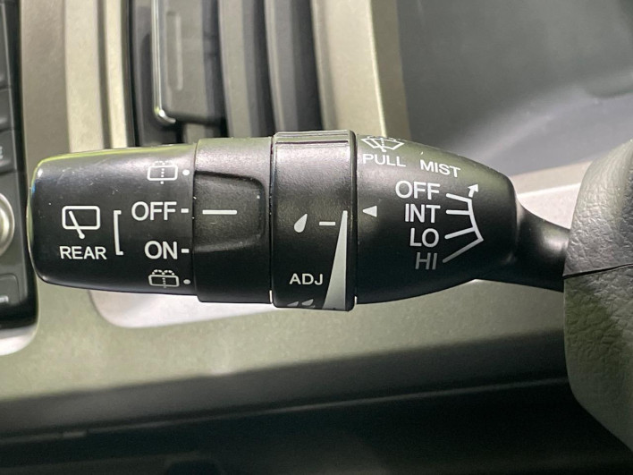 2012 Honda Step Wagon DBA-RK2 (UW-6a0931af5c3c8)[18]