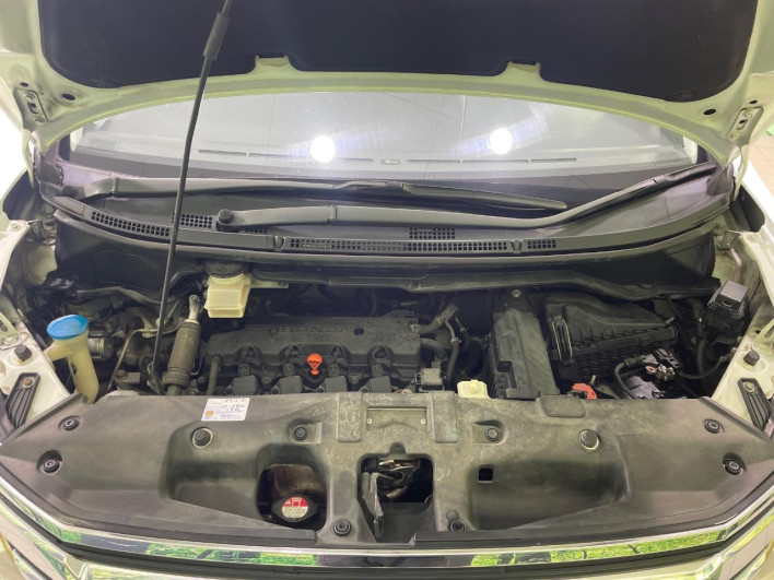 2012 Honda Step Wagon DBA-RK2 (UW-6a0931af5c3c8)[4]