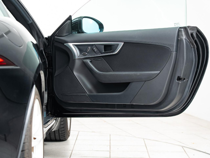 2017 Jaguar F Type DBA-J60XB (UW-6a0931bbba033)[2]