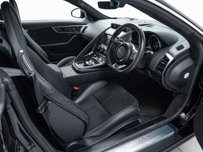 2017 Jaguar F Type DBA-J60XB (UW-6a0931bbba033)[14]