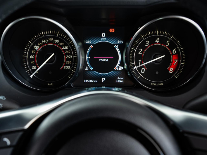 2017 Jaguar F Type DBA-J60XB (UW-6a0931bbba033)[23]