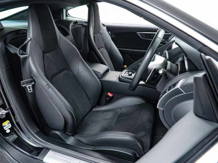 2017 Jaguar F Type DBA-J60XB (UW-6a0931bbba033)[15]