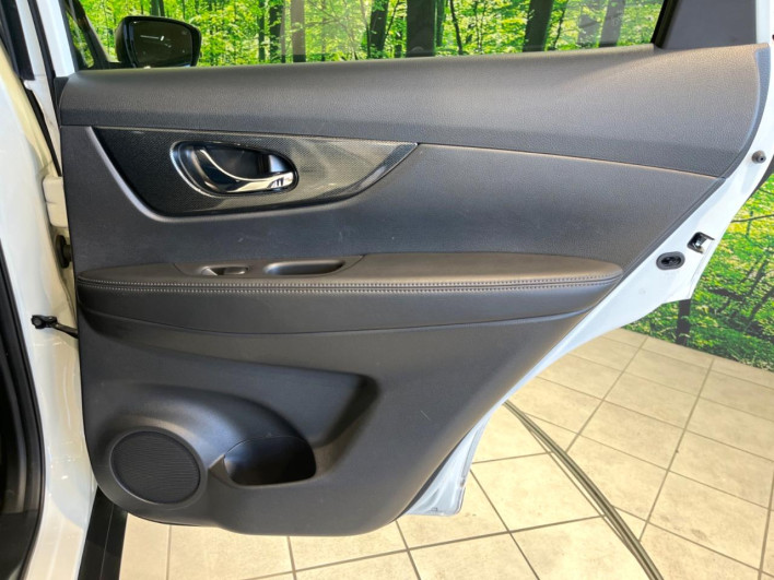 2015 Nissan X-Trail DBA-T32 (UW-6a0931c2412a0)[22]