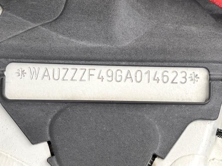 2016 Audi A4 ABA-8WCVK (UW-6a0931d01e699)[1]