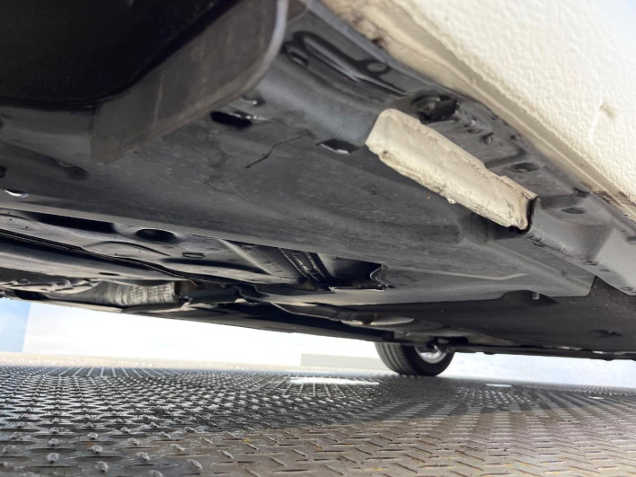 2016 Audi A4 ABA-8WCVK (UW-6a0931d01e699)[26]