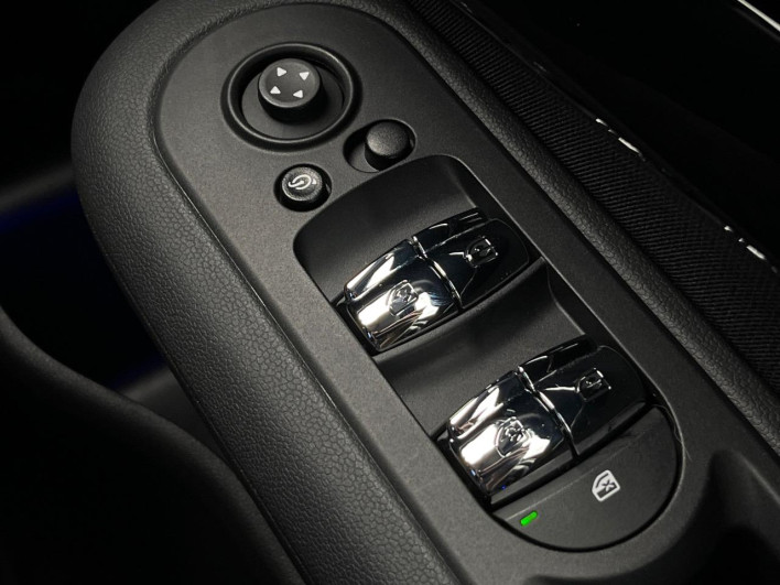 2021 Rover Mini 3DA-BB20M (UW-6a0931d393b9b)[5]