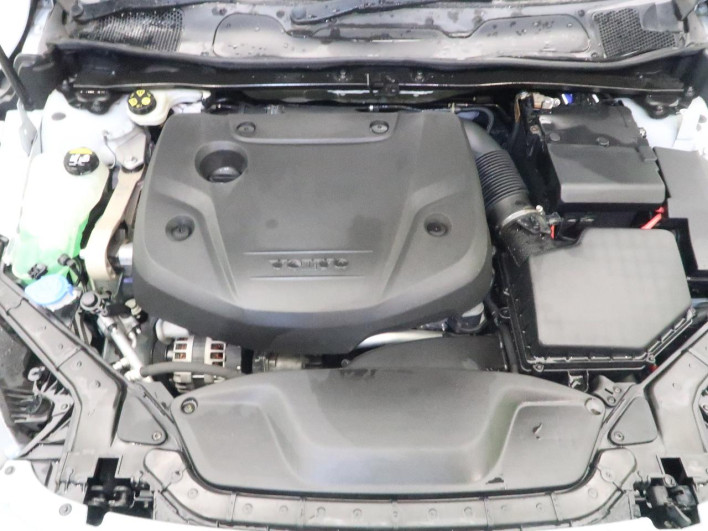 2016 Volvo V40 LDA-MD4204T (UW-6a0931d76e405)[11]
