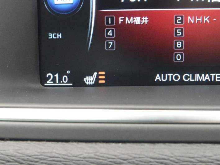 2016 Volvo V40 LDA-MD4204T (UW-6a0931d76e405)[19]