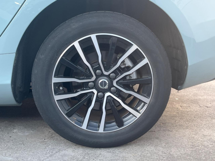 2018 Volvo V40 LDA-MD4204T (UW-6a0931d7734c8)[9]