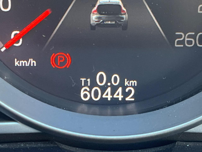 2018 Volvo V40 LDA-MD4204T (UW-6a0931d7734c8)[2]