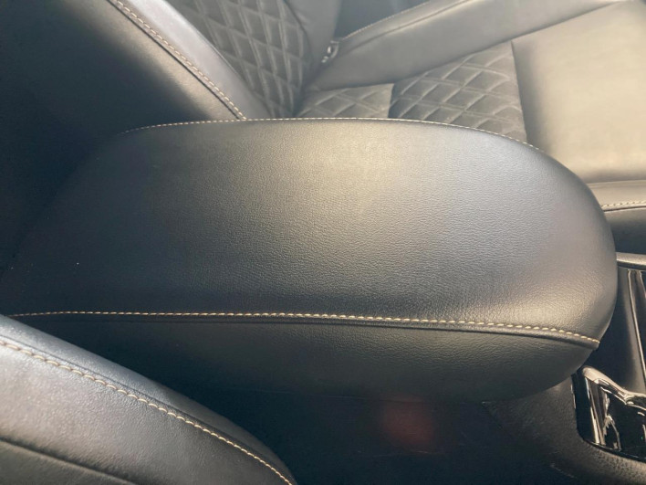 2017 Toyota Harrier DBA-ZSU60W (UW-6a0931e78a832)[14]