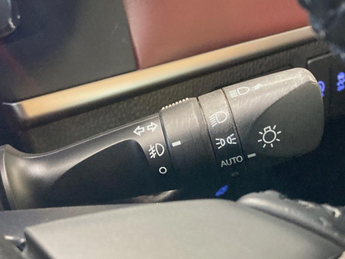 2017 Toyota Harrier DBA-ZSU60W (UW-6a0931e78a832)[8]