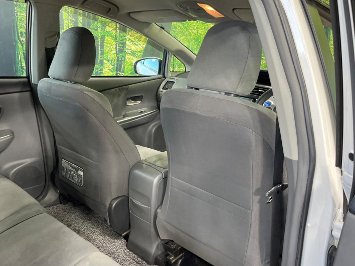 2012 Toyota Prius α DAA-ZVW41W (UW-6a0931ed02ab0)[13]