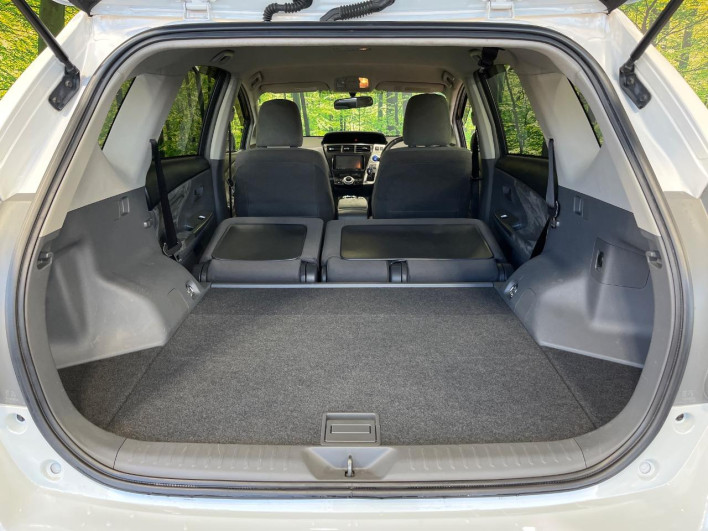2012 Toyota Prius α DAA-ZVW41W (UW-6a0931ed02ab0)[5]