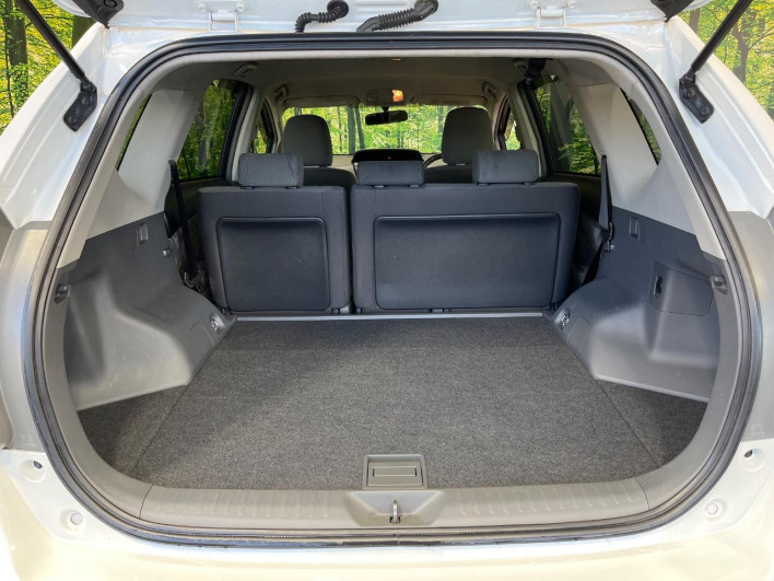 2012 Toyota Prius α DAA-ZVW41W (UW-6a0931ed02ab0)[4]