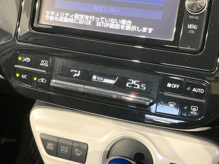 2017 Toyota Prius DAA-ZVW50 (UW-6a0931eed63ce)[20]