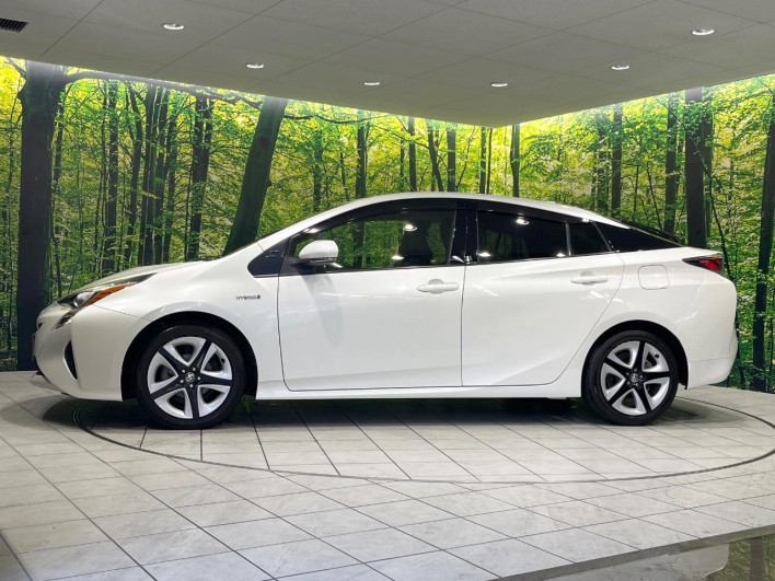 2017 Toyota Prius DAA-ZVW50 (UW-6a0931eed63ce)[7]