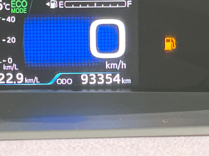 2017 Toyota Prius DAA-ZVW50 (UW-6a0931eed63ce)[2]
