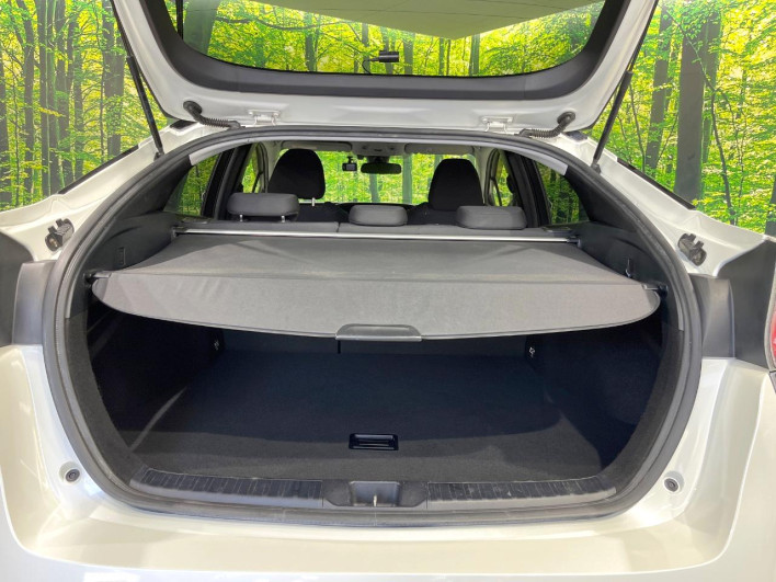 2017 Toyota Prius DAA-ZVW50 (UW-6a0931eed63ce)[15]