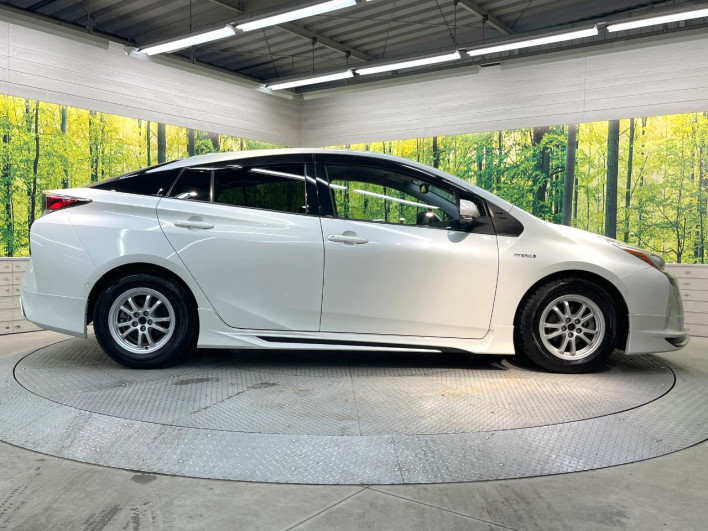 2016 Toyota Prius DAA-ZVW51 (UW-6a0931ef5270d)[11]