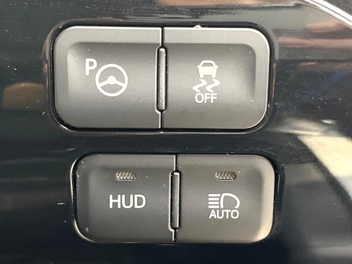 2016 Toyota Prius DAA-ZVW51 (UW-6a0931ef5270d)[28]