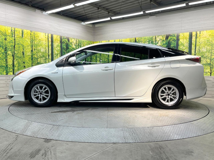2016 Toyota Prius DAA-ZVW51 (UW-6a0931ef5270d)[7]