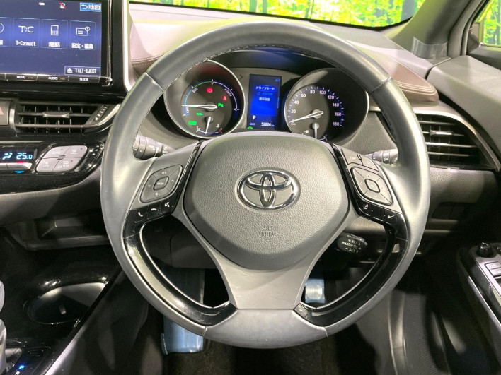 2017 Toyota C-HR DAA-ZYX10 (UW-6a093203d9b5d)[23]