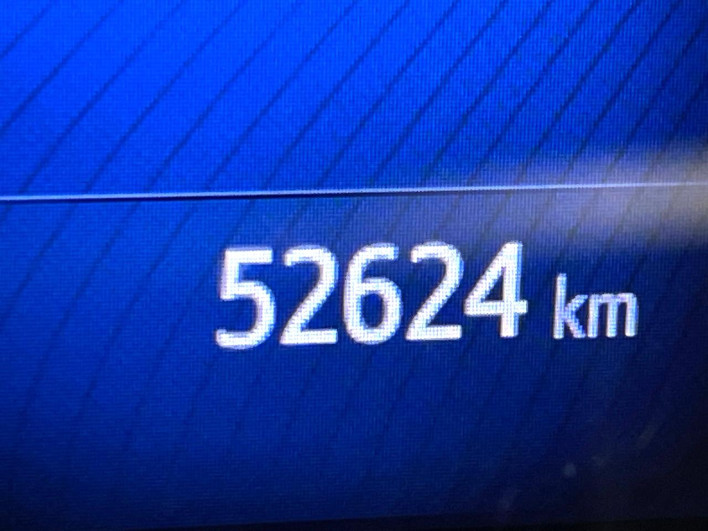 2017 Toyota C-HR DAA-ZYX10 (UW-6a093203d9b5d)[2]