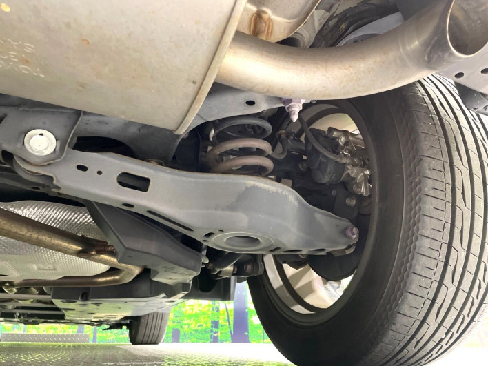 2017 Toyota C-HR DAA-ZYX10 (UW-6a093203d9b5d)[9]
