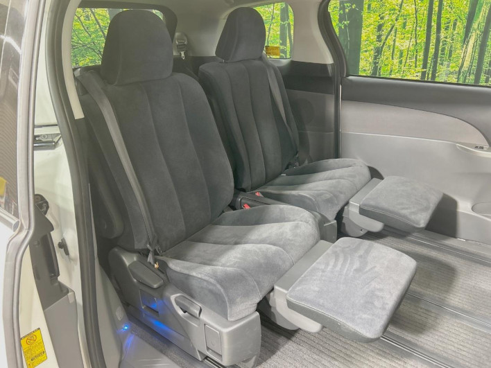 2012 Toyota Estima DBA-ACR50W (UW-6a0a819f96d83)[26]