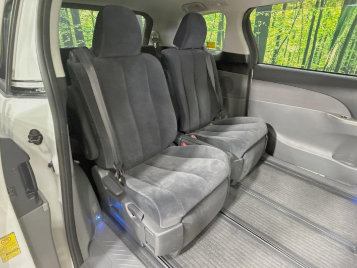 2012 Toyota Estima DBA-ACR50W (UW-6a0a819f96d83)[25]
