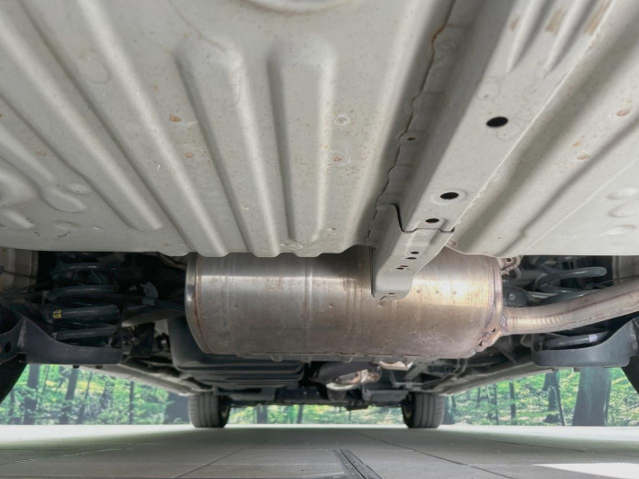 2012 Toyota Estima DBA-ACR50W (UW-6a0a819f96d83)[5]