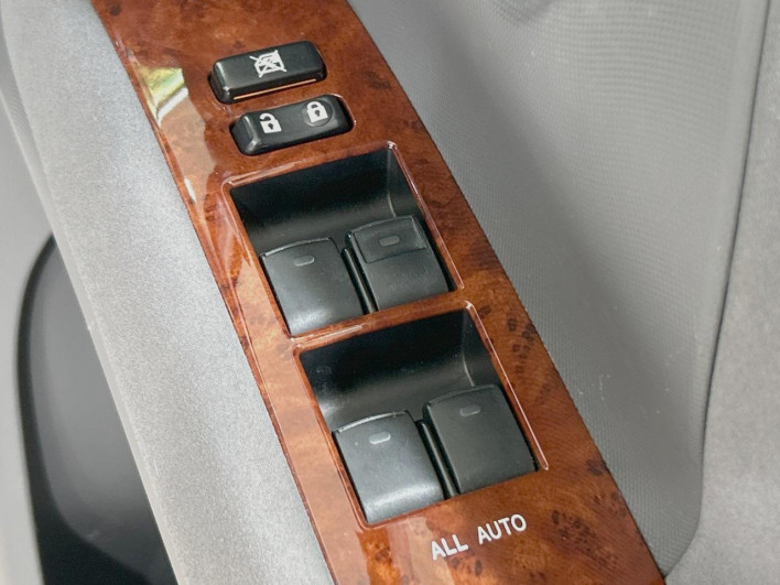 2012 Toyota Estima DBA-ACR50W (UW-6a0a819f96d83)[16]