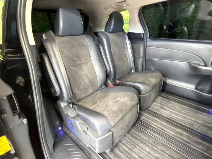 2013 Toyota Estima DBA-ACR50W (UW-6a0a819fb1fcb)[28]