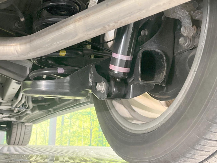 2015 Toyota Estima DBA-ACR50W (UW-6a0a81a074b75)[22]