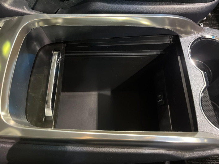 2017 Toyota Vellfire DBA-AGH35W (UW-6a0a81a8d1344)[12]