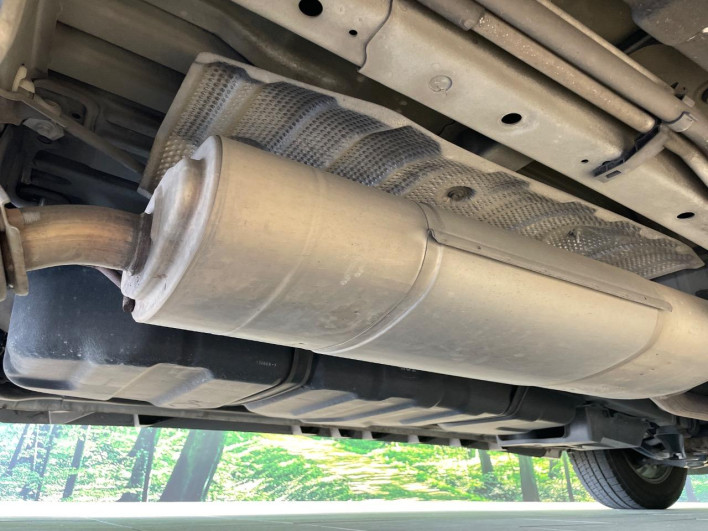 2013 Toyota Vellfire DBA-ANH20W (UW-6a0a81ac872bb)[28]