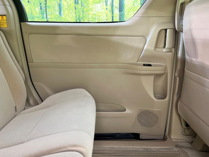 2014 Toyota Vellfire DBA-ANH20W (UW-6a0a81ac9b4d8)[27]