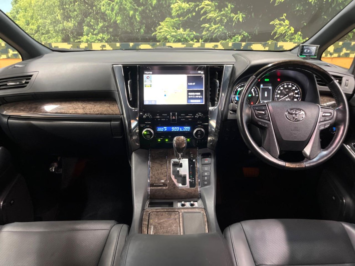 2021 Toyota Alphard Hybrid 6AA-AYH30W (UW-6a0a81b800ddf)[24]