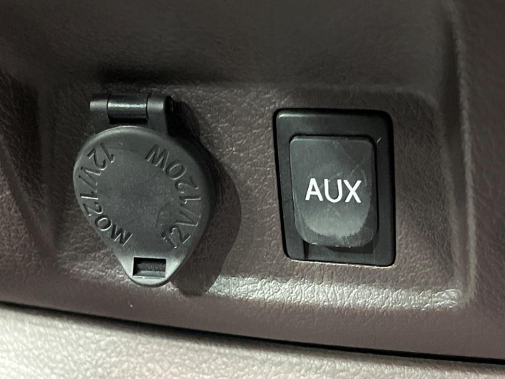 2010 Toyota SAI DAA-AZK10 (UW-6a0a81b8c684d)[21]
