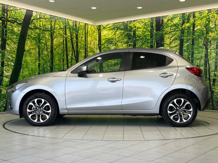 2016 Mazda Demio LDA-DJ5AS (UW-6a0a81d7bc89d)[22]