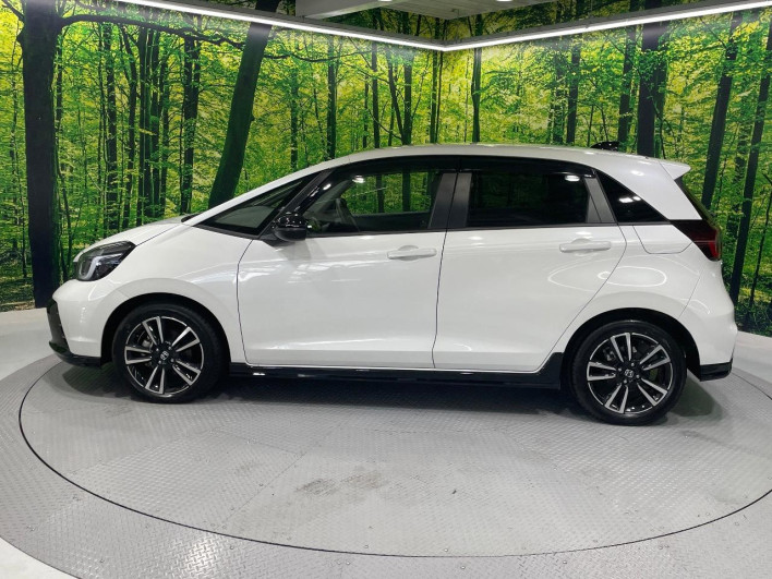 2022 Honda Fit 6AA-GR3 (UW-6a0a81fa17f24)[13]