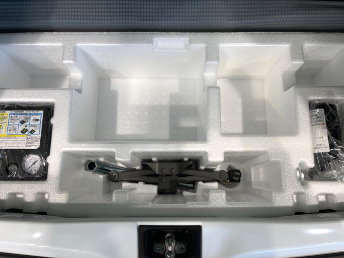 2017 Suzuki Alto DBA-HA36S (UW-6a0a8201bce10)[23]